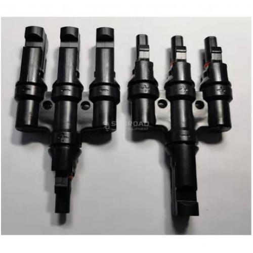 CONNETTORE MC4 PER PANNELLO SOLARE 3 INGRESSI