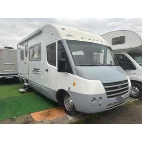 OSCURANTE TERMICO ESTERNO VETRI 8MM LAIKA ECOVIP MOTORHOME DAL2002 AL 2012 SPECCHIO BASSO MONTATO SU VETRATURA PORTA DOPPIA
